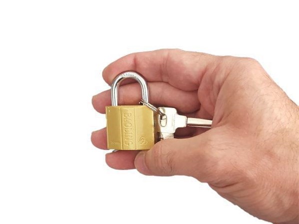 قفل آویز سایز 32 طلایی